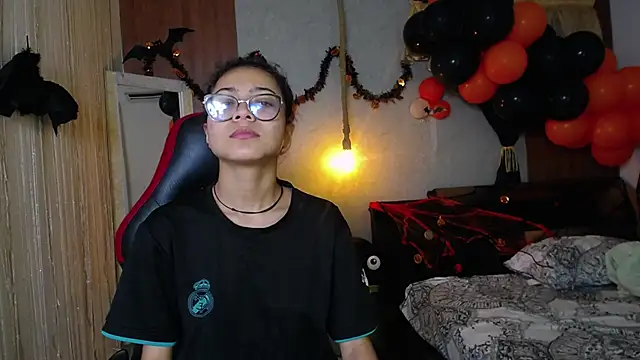 honeymoon 12 online show from 10-29-25, 03:42