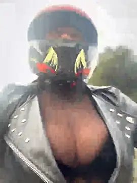 -Mia1 online show from 03-26-26, 12:11