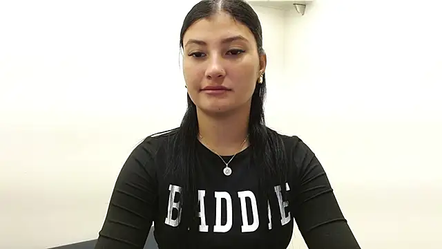 Snapshot of louis_k chatting on 10-13-25, 11:21 louis k online show from 10-13-25, 11:21