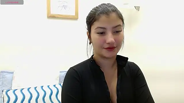 Snapshot of louis_k chatting on 11-23-25, 11:21 louis k online show from 11-23-25, 11:21