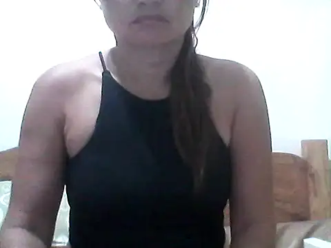 Snapshot of nathalie0045 chatting on 06-16-26, 08:44 nathalie0045 online show from 06-16-26, 08:44