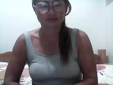 Snapshot of nathalie0045 chatting on 07-22-26, 10:51 nathalie0045 online show from 07-22-26, 10:51