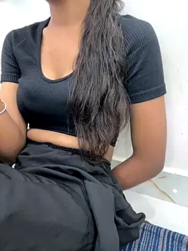 Snapshot of cute_parii_ chatting on 09-13-25, 01:33 cute parii  online show from 09-13-25, 01:33