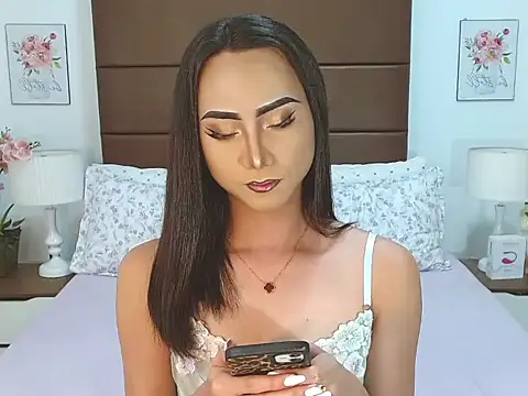 BlaireWilzon online show from 04-15-26, 08:32