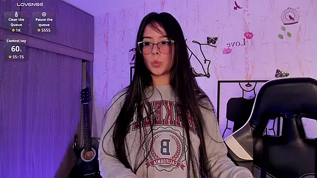 Snapshot of carito_k chatting on 11-09-25, 08:07 carito k online show from 11-09-25, 08:07