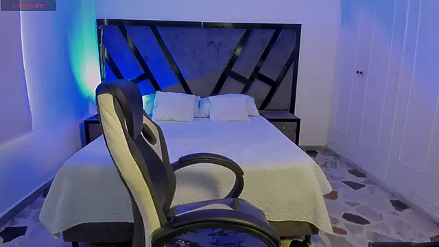 IanGilbert online show from 11-28-25, 08:11