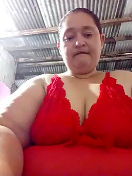 Snapshot of Sexyy-BBW chatting on 10-19-25, 10:10 Sexyy-BBW online show from 10-19-25, 10:10