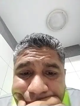 Snapshot of danigarci2307 chatting on 06-21-26, 02:58 danigarci2307 online show from 06-21-26, 02:58