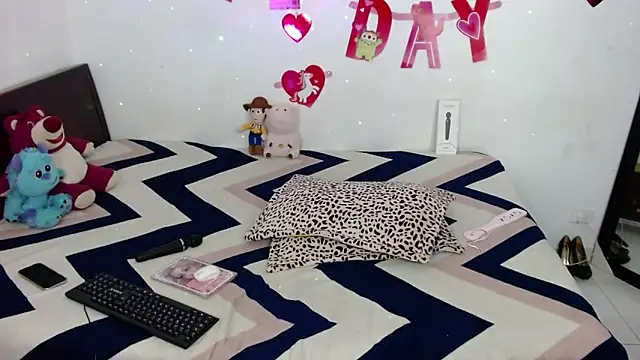 Zoe small online show from 02-26-26, 10:14