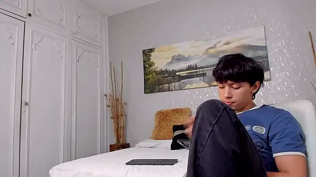 Tyler durten online show from 11-07-25, 03:06