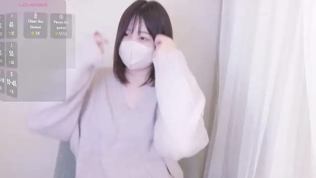 Snapshot of mi__san chatting on 02-20-26, 01:11 mi san online show from 02-20-26, 01:11