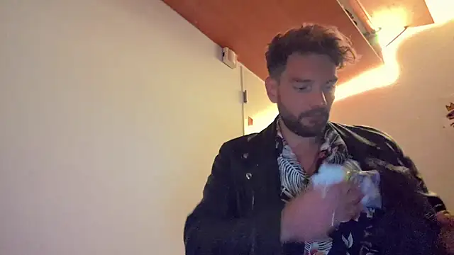 SweetBoyToy online show from 09-18-25, 03:52