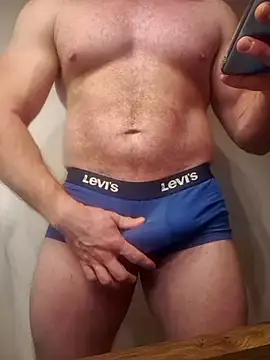 AlphaGymMale online show from 11-16-25, 01:11