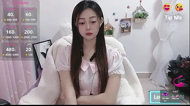 Abb-qiaoyi online show from 11-28-25, 03:31