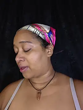 Snapshot of Yera_brown69 chatting on 06-26-26, 02:05 Yera brown69 online show from 06-26-26, 02:05