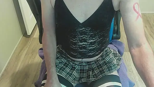 Snapshot of Allie_Kat chatting on 09-14-25, 02:27 Allie Kat online show from 09-14-25, 02:27