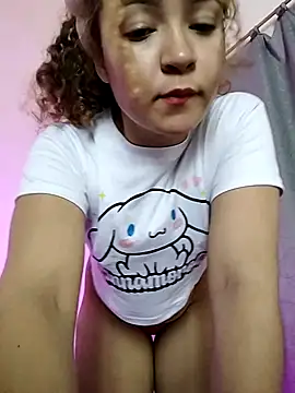 Snapshot of Winnie_24 chatting on 09-08-25, 03:44 Winnie 24 online show from 09-08-25, 03:44