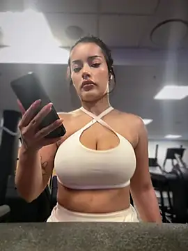 Risky Workouts online show from 04-08-26, 01:22