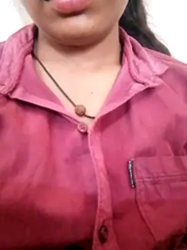 Snapshot of Suhani_hot12 chatting on 05-25-26, 07:14 Suhani hot12 online show from 05-25-26, 07:14