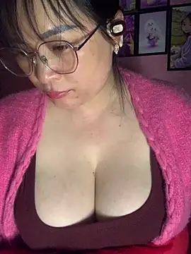 Star-sweet online show from 12-22-25, 03:53