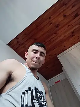 Eross Santy online show from 04-19-26, 04:06