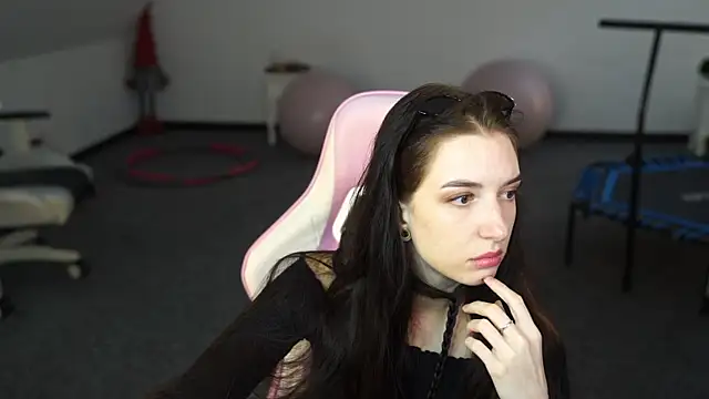 Snapshot of _Lili_054 chatting on 09-22-25, 10:28  Lili 054 online show from 09-22-25, 10:28