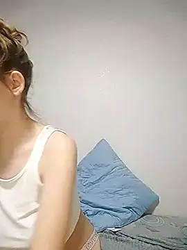 Snapshot of rinabluu chatting on 09-23-25, 09:29 rinabluu online show from 09-23-25, 09:29