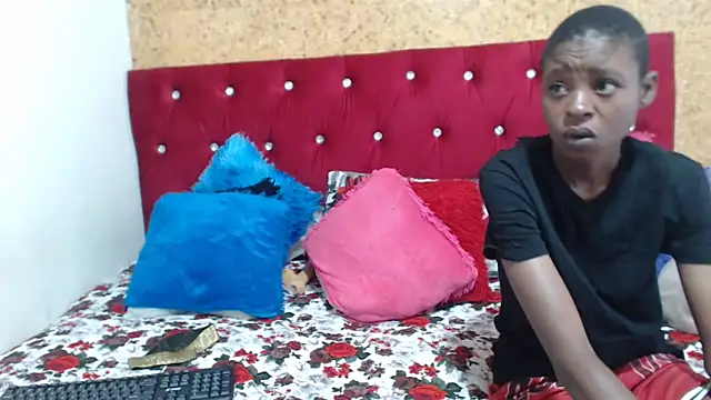 SexyBootie online show from 04-12-26, 09:58