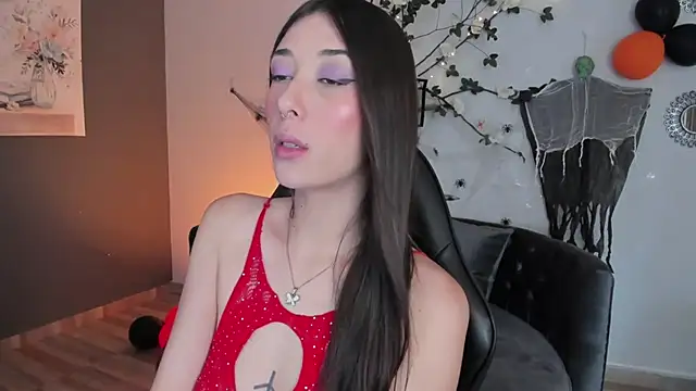 Snapshot of lia__harry chatting on 10-12-25, 03:44 lia harry online show from 10-12-25, 03:44