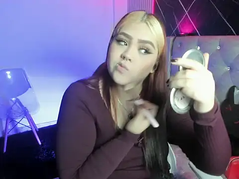 Snapshot of im_bunny__ chatting on 11-27-25, 11:56 im bunny online show from 11-27-25, 11:56