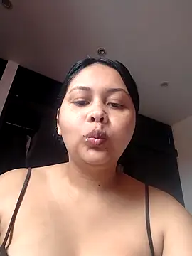 Alessandraa- online show from 05-14-26, 03:52
