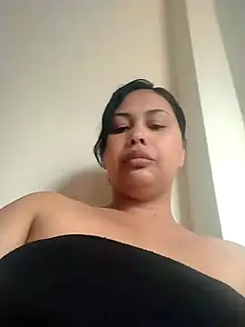 Alessandraa- online show from 06-04-26, 01:17