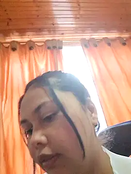 Alessandraa- online show from 06-28-26, 10:16