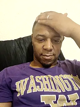 Snapshot of MrHandsome87 chatting on 12-23-25, 12:41 MrHandsome87 online show from 12-23-25, 12:41