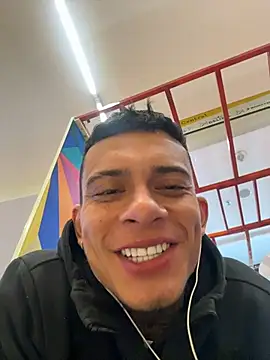 MrJustin  online show from 11-26-25, 01:17