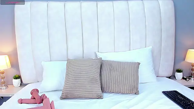 ScarletStarr online show from 12-02-25, 04:07