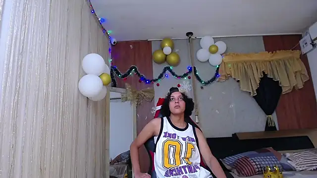 miss leidy  online show from 11-23-25, 03:39