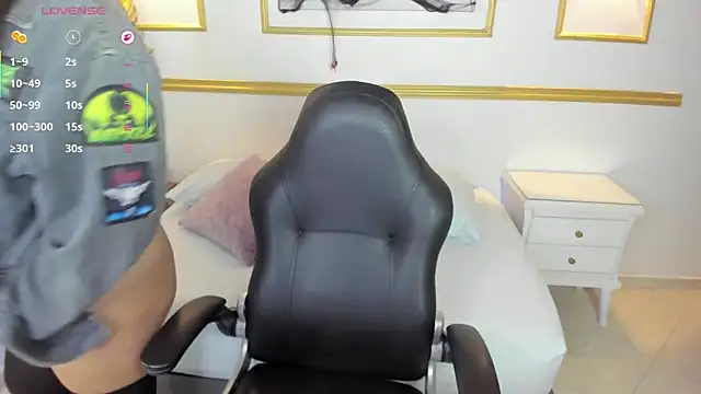 alice coopperx online show from 10-31-25, 12:17