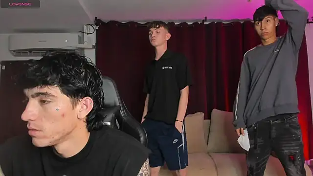 Handsomeboyss19 online show from 09-30-25, 11:43