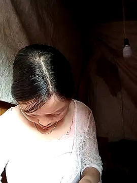 Snapshot of hera-00 chatting on 09-22-25, 01:29 hera-00 online show from 09-22-25, 01:29