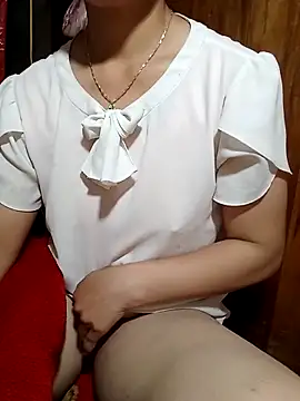 Snapshot of hera-00 chatting on 10-06-25, 02:03 hera-00 online show from 10-06-25, 02:03