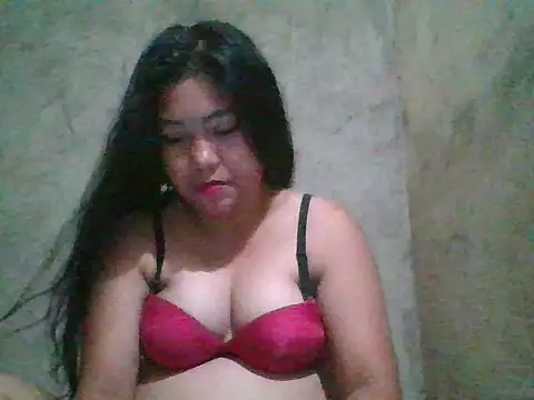 Snapshot of nikki_zapphire chatting on 04-18-26, 04:27 nikki zapphire online show from 04-18-26, 04:27
