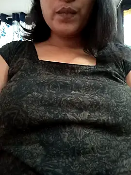 Snapshot of Hot-Jasmin chatting on 11-15-25, 03:04 Hot-Jasmin online show from 11-15-25, 03:04