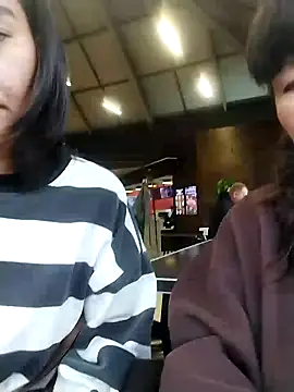 Snapshot of Luu-Lii777 chatting on 09-10-25, 06:57 Luu-Lii777 online show from 09-10-25, 06:57