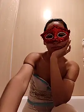 Snapshot of Luu-Lii777 chatting on 02-12-26, 07:31 Luu-Lii777 online show from 02-12-26, 07:31