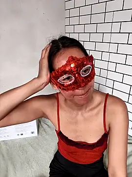 Snapshot of Luu-Lii777 chatting on 04-01-26, 06:47 Luu-Lii777 online show from 04-01-26, 06:47