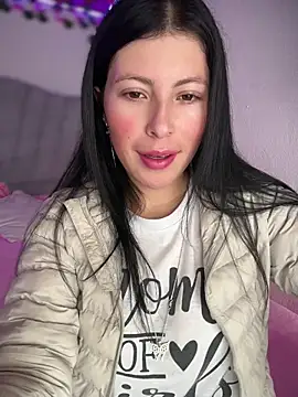 Mia salinass online show from 04-09-26, 05:51