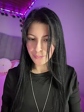 Snapshot of Mia_salinass chatting on 05-02-26, 03:55 Mia salinass online show from 05-02-26, 03:55