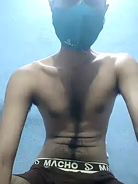 Snapshot of GirlsCrush_ chatting on 09-18-25, 06:10 GirlsCrush online show from 09-18-25, 06:10