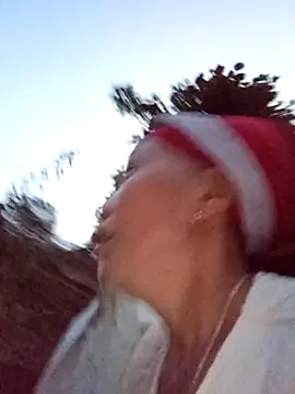 me-cute online show from 10-28-25, 10:52